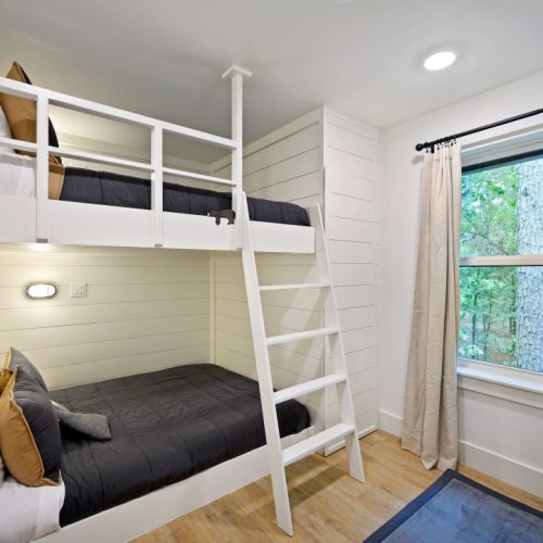 dbccb138-2556-439f-8bc0-90204b581b2b